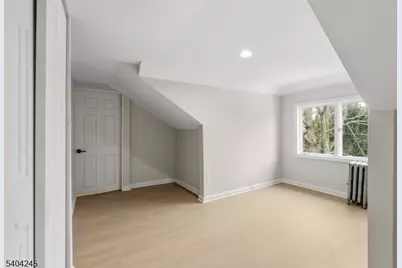 33 Robertson Rd, West Orange Township, NJ 07052 - Photo 24