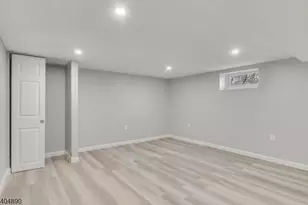 978 Rahway Ave, Woodbridge Township, NJ 07001 - Photo 20