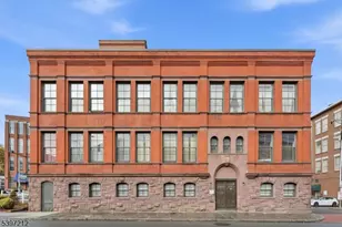 19 Market St, Paterson, NJ 07501 - Photo 2
