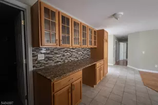 113 Bourne Ci, Hardyston Township, NJ 07419 - Photo 10