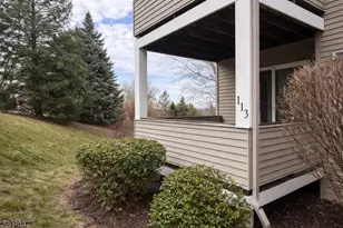 113 Bourne Ci, Hardyston Township, NJ 07419 - Photo 2