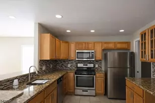 113 Bourne Ci, Hardyston Township, NJ 07419 - Photo 8