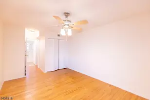 187 Evergreen, Edison, NJ 08837 - Photo 6