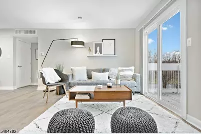 1000 Pheasant Hollow Dr, Plainsboro Township, NJ 08536 - Photo 2