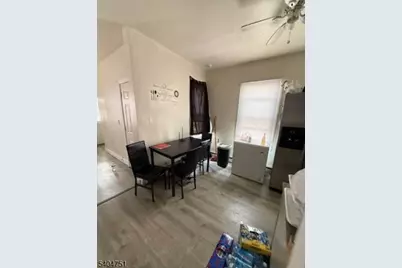 286 N 6th St, Prospect Park, NJ 07508 - Photo 10