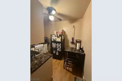 286 N 6th St, Prospect Park, NJ 07508 - Photo 4