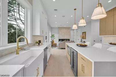 7 Canterbury Ln, Millburn, NJ 07078 - Photo 12