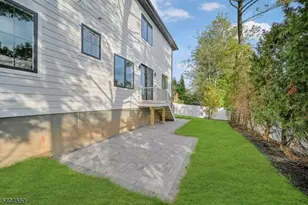 7 Canterbury Ln, Millburn, NJ 07078 - Photo 42