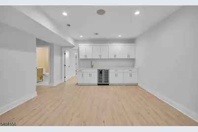 7 Canterbury Ln, Millburn, NJ 07078 - Photo 40