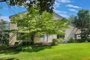 5 Bourbon St, Wayne, NJ 07470 - Photo 2