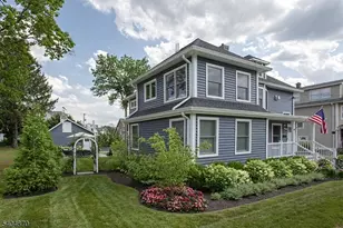 16 Dumont Rd, Far Hills, NJ 07931 - Photo 4