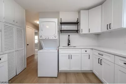 118 Colonia Blvd, Rahway, NJ 07065 - Photo 6