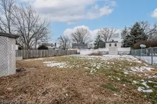 118 Colonia Blvd, Rahway, NJ 07065 - Photo 8