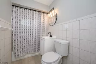 118 Colonia Blvd, Rahway, NJ 07065 - Photo 14