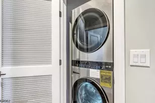 318 Dixon Ave, Paterson, NJ 07501 - Photo 18