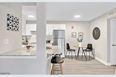 1000 Pheasant Hollow Dr, Plainsboro Township, NJ 08536 - Photo 6