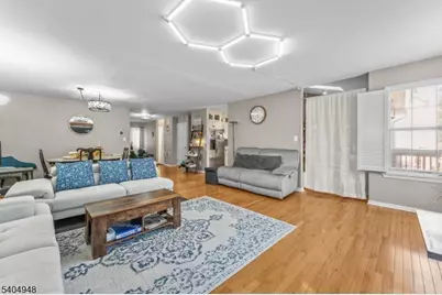 123 Butternut Dr, Wayne, NJ 07470 - Photo 6