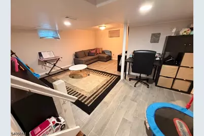 1065 Liberty Ave, Union Township, NJ 07083 - Photo 18