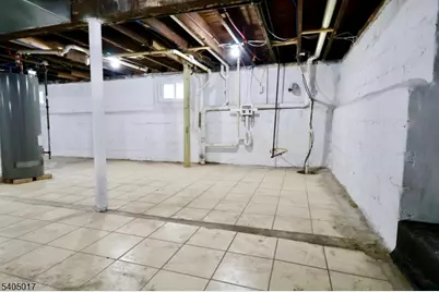 223 W End Ave, Newark, NJ 07106 - Photo 34