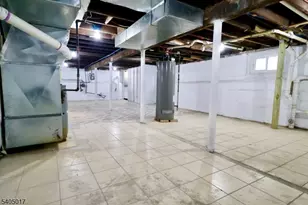 223 West End Ave, Newark, NJ 07106 - Photo 32