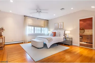 112 Heller Way, Montclair Twp., NJ 07043 - Photo 20