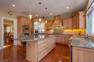 53 Princeton Ave, Woodbridge Township, NJ 07067 - Photo 10