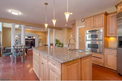 53 Princeton Ave, Woodbridge Township, NJ 07067 - Photo 12