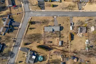 23 Cranbrook Ave, Hillsborough Township, NJ 08844 - Photo 4