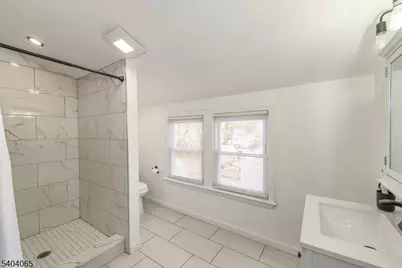 412 Berkeley Ave, Bloomfield, NJ 07003 - Photo 42