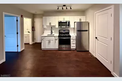 196 Spring St #1, Newton, NJ 07860 - Photo 4