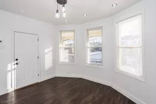 11 Ellington St, East Orange, NJ 07017 - Photo 6