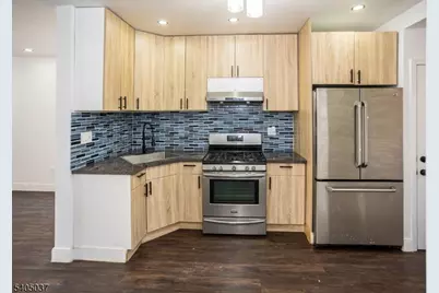 11 Ellington St, East Orange, NJ 07017 - Photo 18