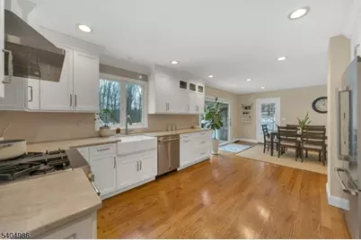 359 Hillview Ter, Franklin Lakes, NJ 07417 - Photo 10