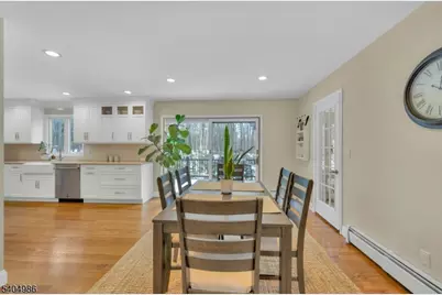 359 Hillview Ter, Franklin Lakes, NJ 07417 - Photo 14