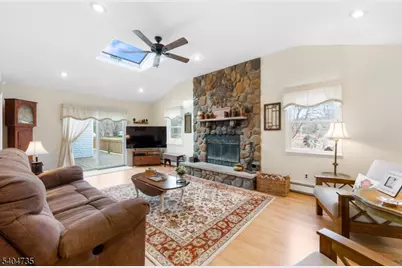 174 S Hillside Ave, Roxbury Township, NJ 07876 - Photo 12