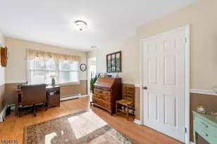 174 S Hillside Ave, Roxbury Township, NJ 07876 - Photo 14