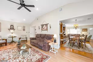 174 S Hillside Ave, Roxbury Township, NJ 07876 - Photo 10