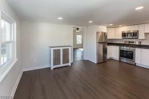 211 Washington St, Hackettstown, NJ 07840 - Photo 16