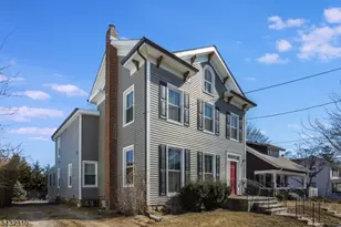 211 Washington St, Hackettstown, NJ 07840 - Photo 2