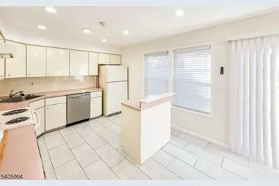 167E Concordia Cir, Monroe Township, NJ 08831 - Photo 8