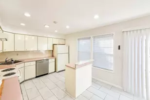 167E Concordia Cir, Monroe Township, NJ 08831 - Photo 8