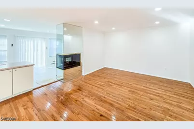 167E Concordia Cir, Monroe Township, NJ 08831 - Photo 4