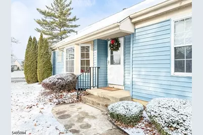 167E Concordia Cir, Monroe Township, NJ 08831 - Photo 2