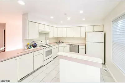 167E Concordia Cir, Monroe Township, NJ 08831 - Photo 10