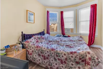 125 Berkshire Pl, Irvington, NJ 07111 - Photo 14