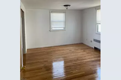 2612 Whittier Pl, Union Township, NJ 07083 - Photo 12