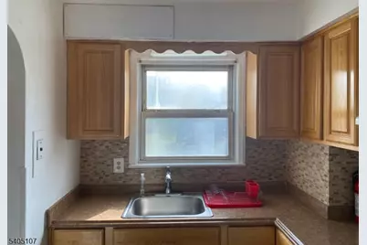 2612 Whittier Pl, Union Township, NJ 07083 - Photo 6