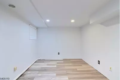 11 Bushwick Ln, West Milford, NJ 07480 - Photo 14