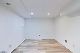 11 Bushwick Ln, West Milford, NJ 07480 - Photo 14