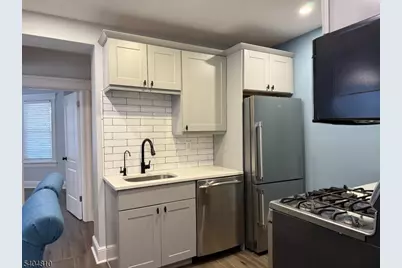 22 Chapman St, Bloomfield, NJ 07003 - Photo 8